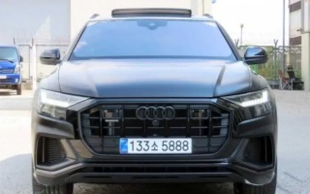 Q8 55 TFSI 콰트로 프리미엄