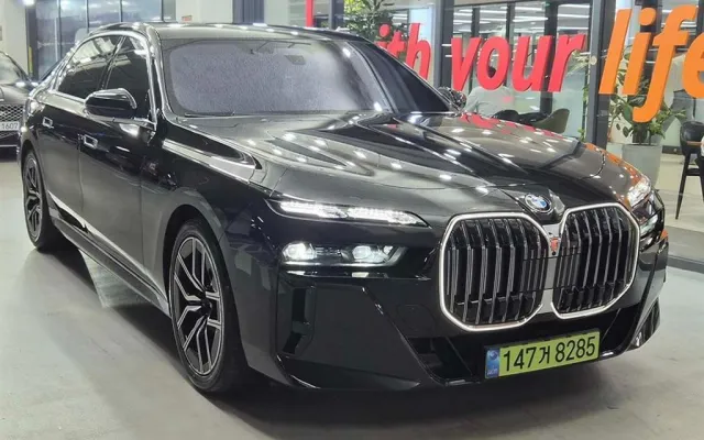 7시리즈 (G70) 740i xDrive M 스포츠